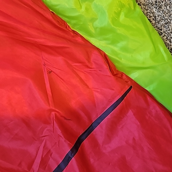 STUNNING MELISSA & DOUG LADBUG ALLIGATOR SLEEPING BAGS - Picture 13 of 14